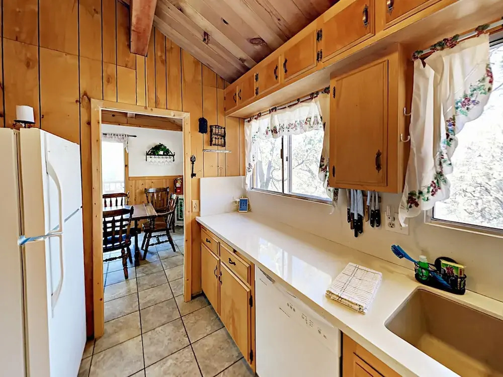 43651 Yosemite House 3 Bedrooms 2 Bathrooms Home