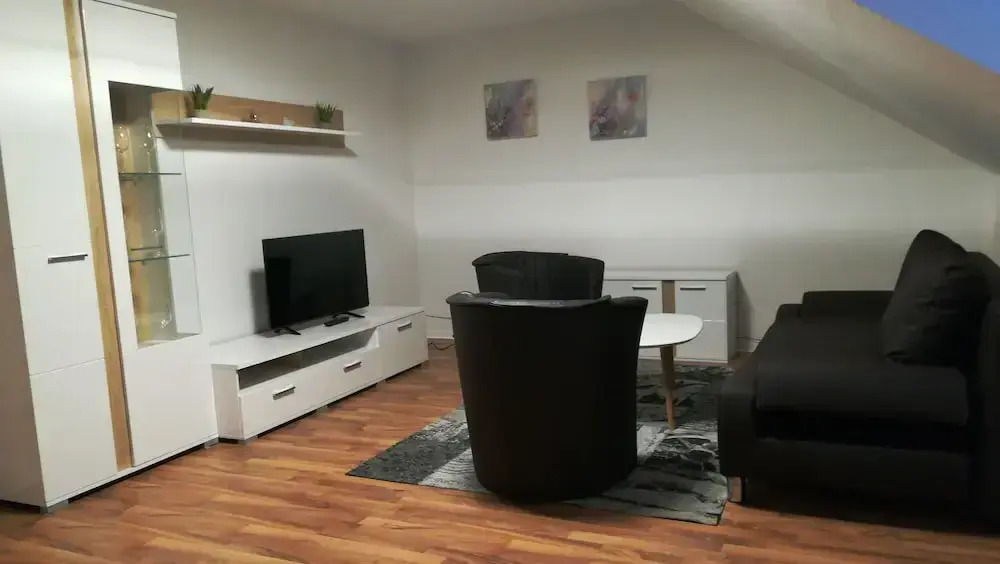 Apartment 28 o M