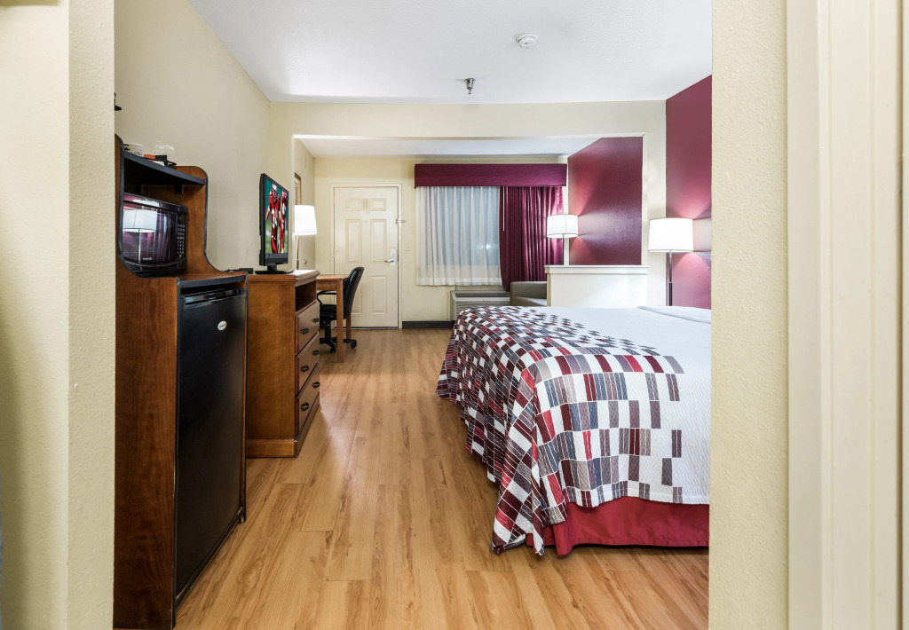 Red Roof Inn Conroe North - Willis