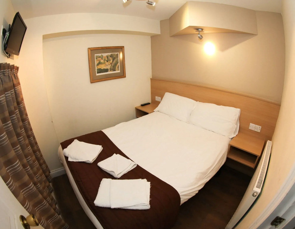 Holland Court Hotel