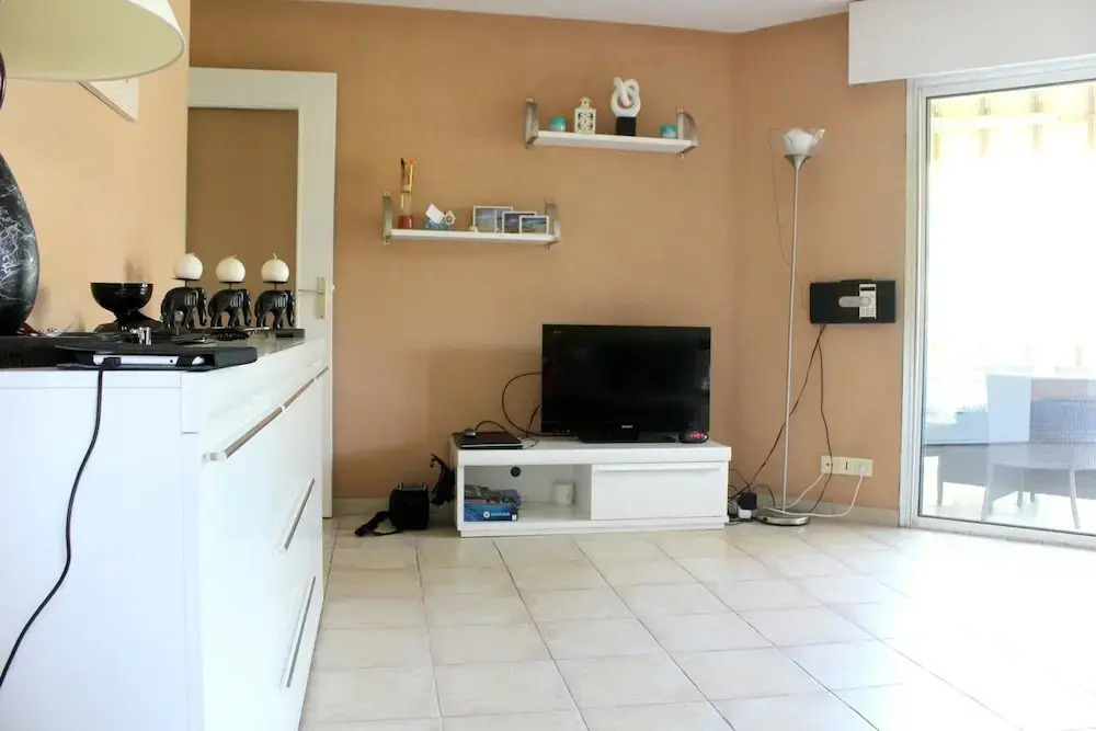 Studio in Saint-raphaël, With Pool Access and Furnished Terrace - 5 km