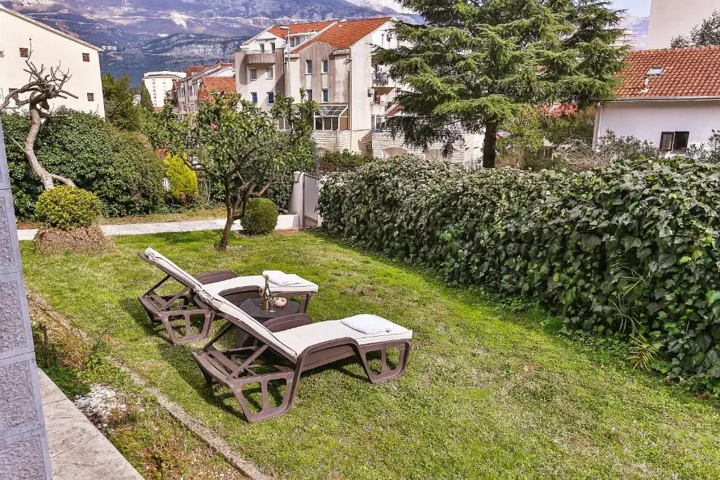 Montesun Holiday Novak Home