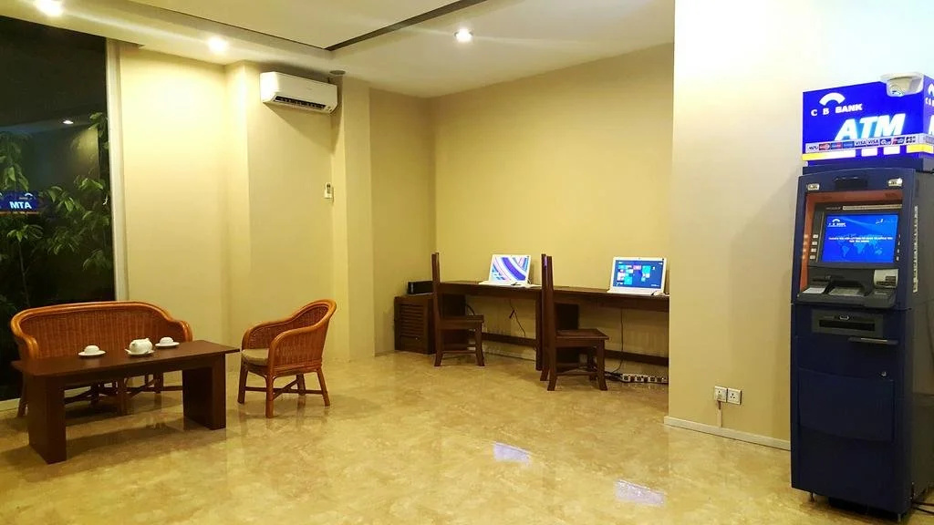 Royal Bagan Hotel
