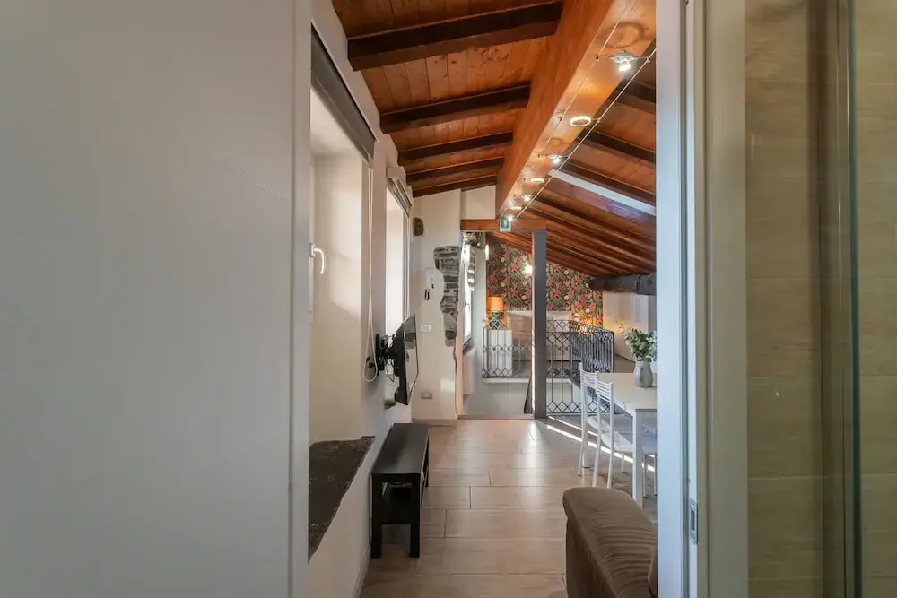 Domus 5 in Como in Como