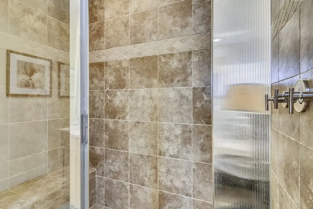 Diamond Beach 603 - 3 Br Condo