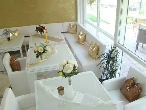 Bella Casa