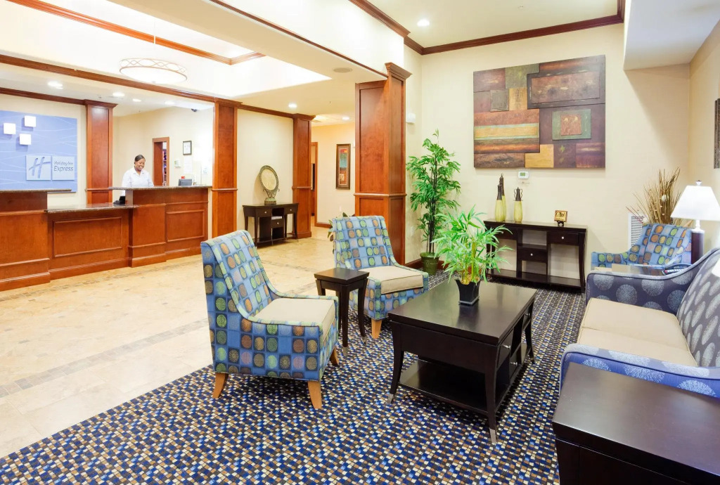 Holiday Inn Express Hotel & Suites Mount Airy by IHG