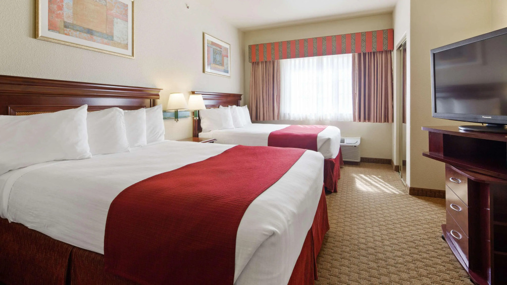 SureStay Plus Hotel by Best Western Quanah