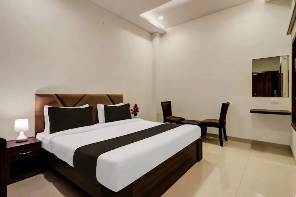 Hotel Paramount Jaipur
