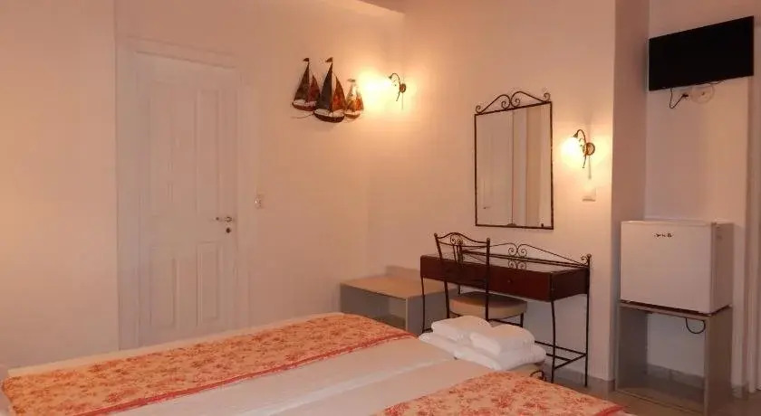 Nisiotiko house in Tinos near the beach