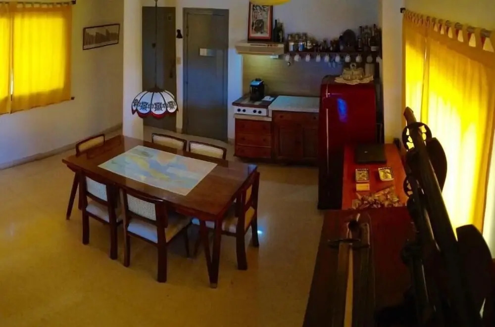 EL81 Guesthouse