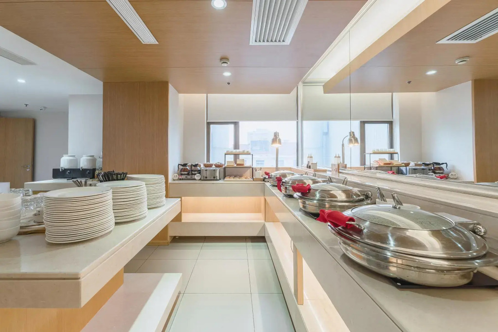 Ji Hotel (Shanghai Zhoupu, Wanda Plaza)