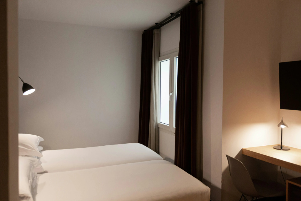 Alexandra Barcelona Hotel, Curio Collection by Hilton