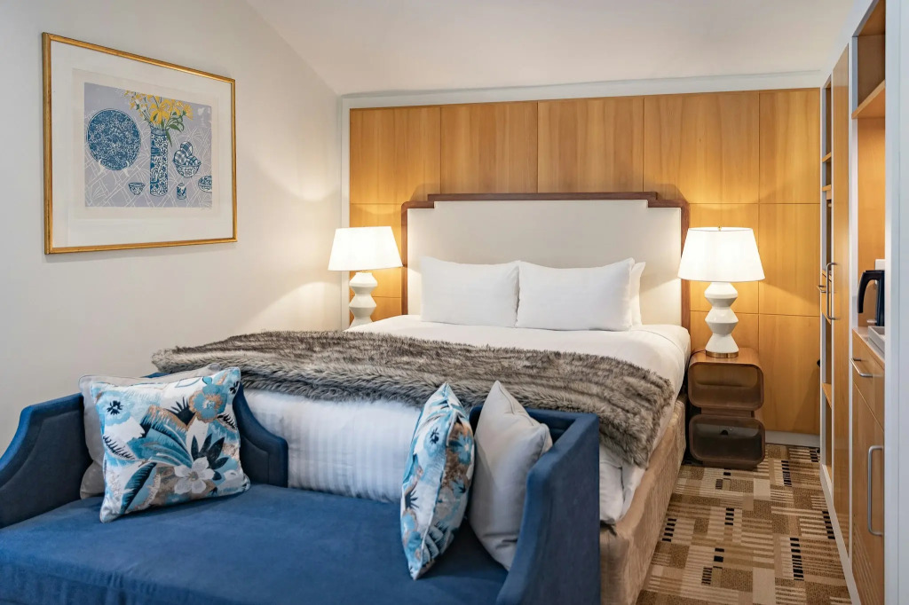Islington Hotel