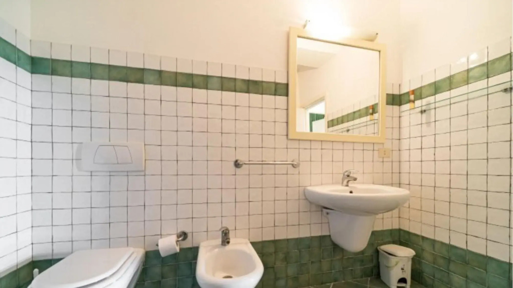 Three-bedroom Trilo Serena in center of Capoliveri with private parking-APPARTAMENTO TRILO SERENA
