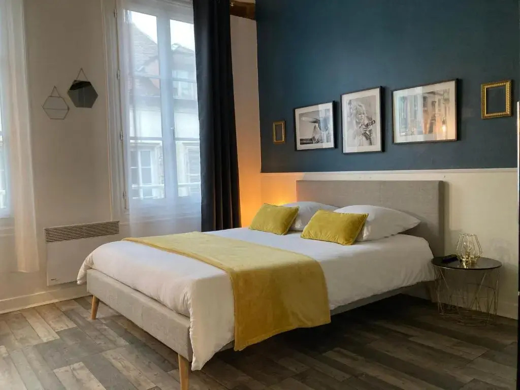Studio Deschainets - Center of Troyes 200m from the Train Station