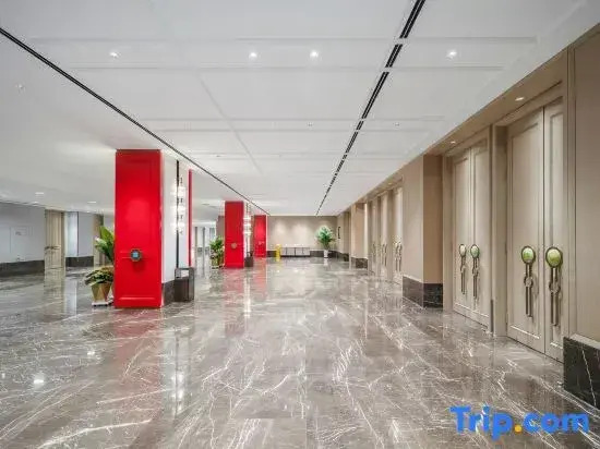 Yun-Ray Interna Tional Exchange Center