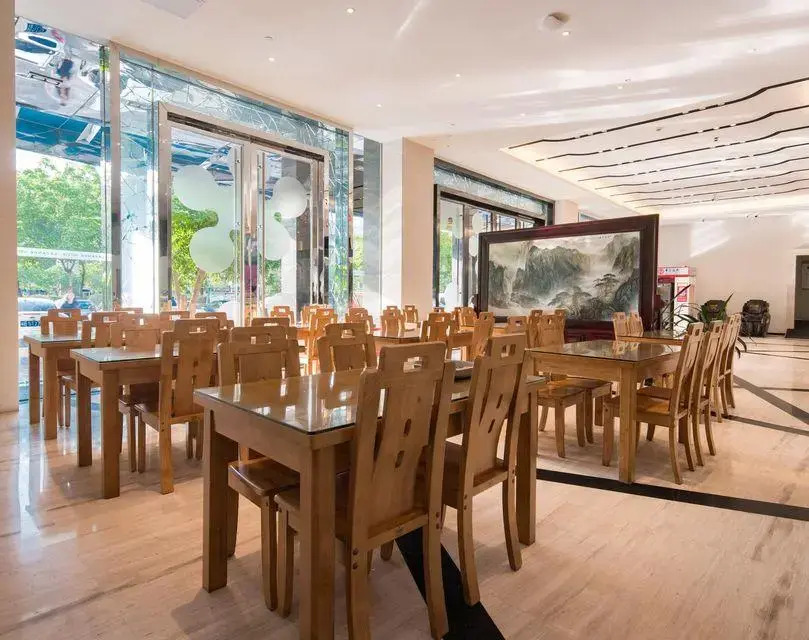 Lavande Hotels Shenzhen Longgang Dayun Center Jixiang Metro Station