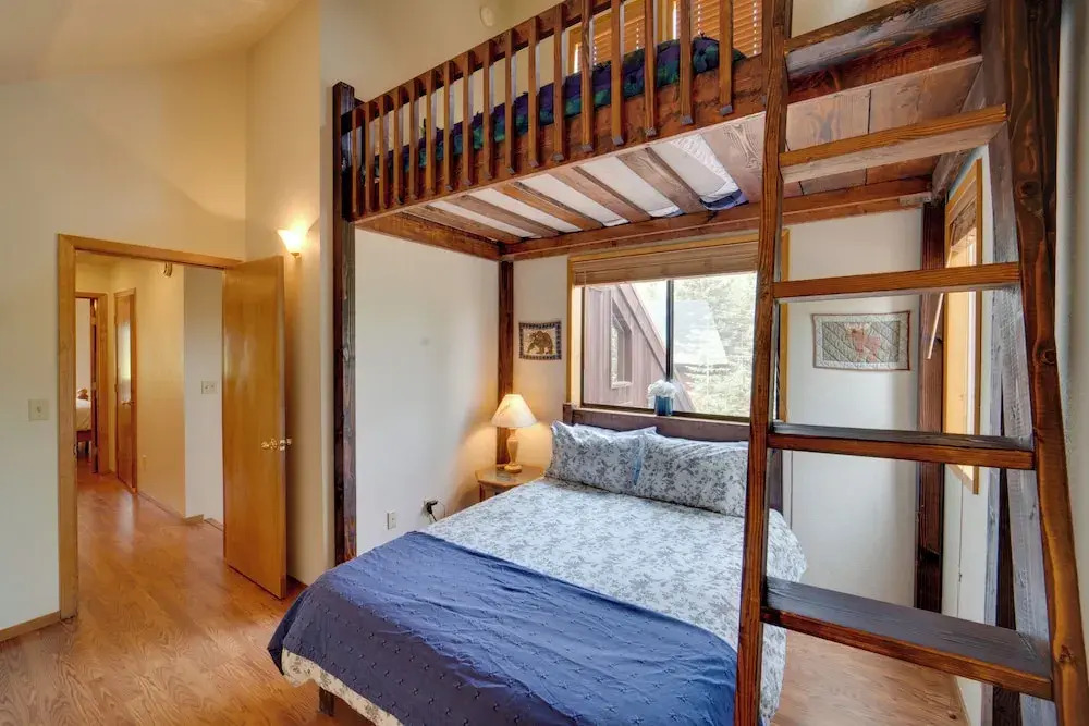 Truckee Home w/ Private Hot Tub on a Golf Course