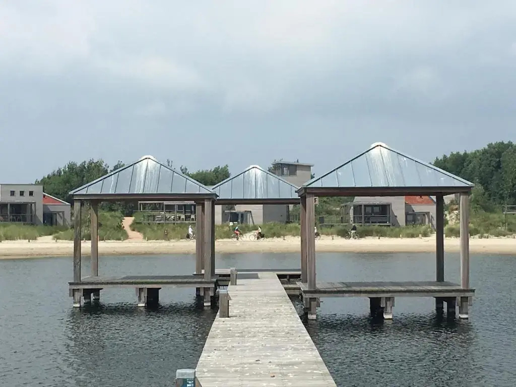 Beach Resort Punt West