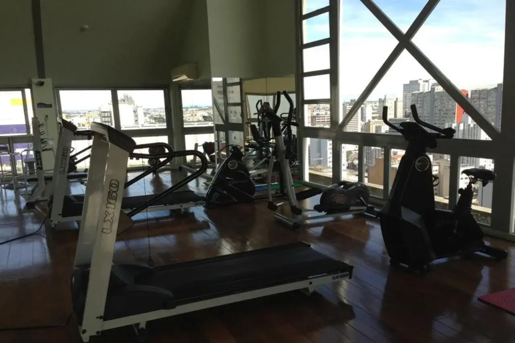 Master Curitiba Hotel - 1,6 km do Estádio Couto Pereira - Show