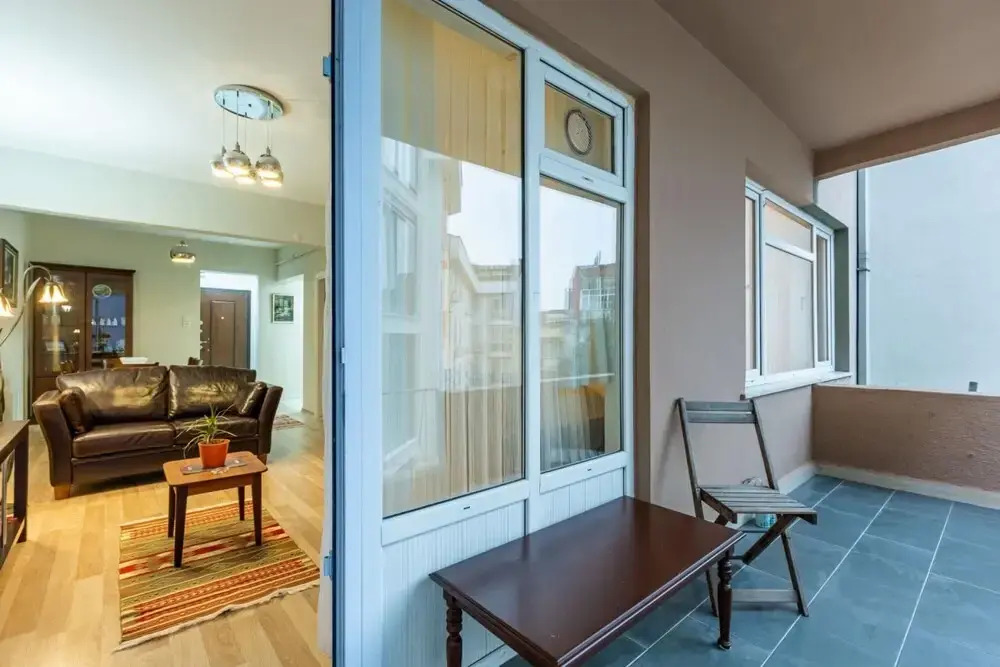 Central Flat Near the Bosphorus Shore in Uskudar