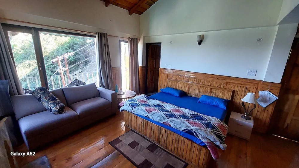 HR Stone Cottage
