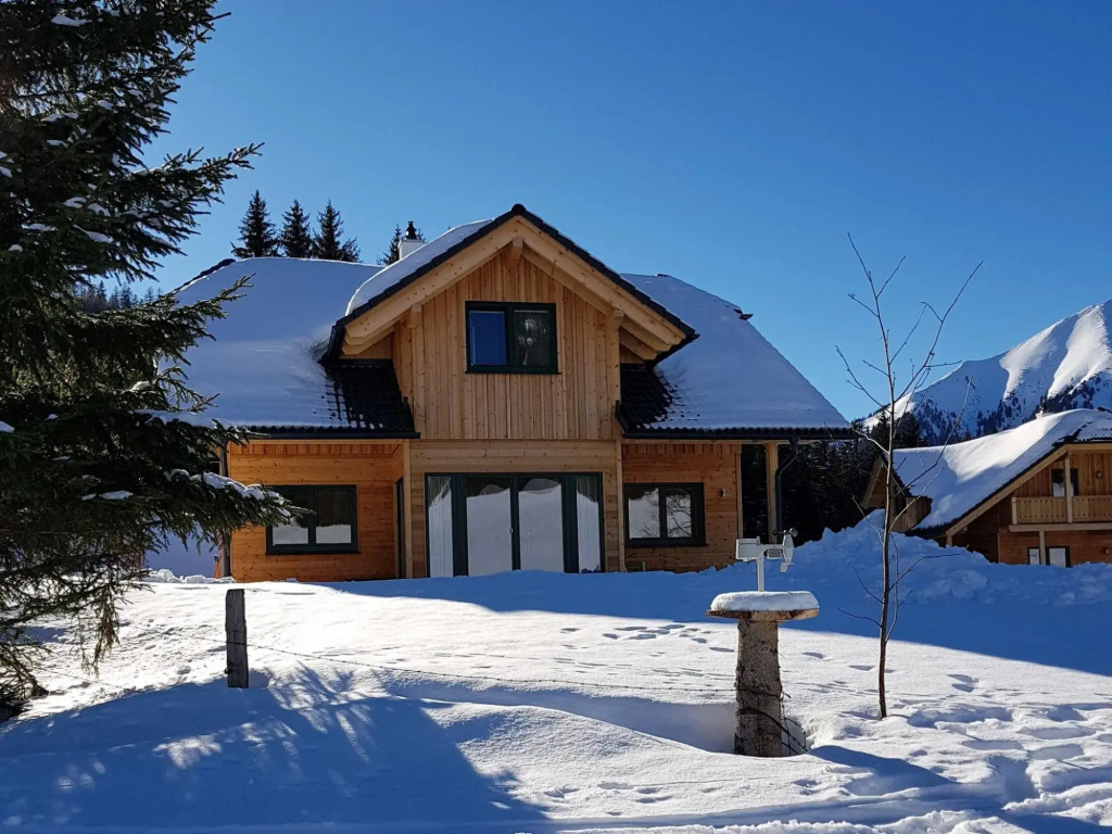 Magnificent Chalet in Hohentauern with bubble bath & Sauna