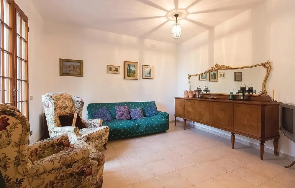 Nice Apartment In Marti Pi With Wifi