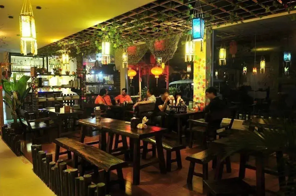 Danxia Yinxiang Inn(丹霞山欢乐丹霞行客栈)