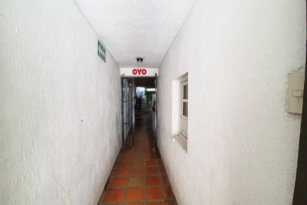 OYO Hotel Colonial