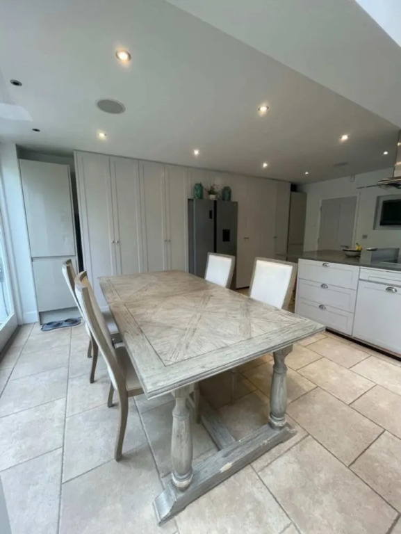 Secluded & Serene 3BD Family Home - Wandsworth!