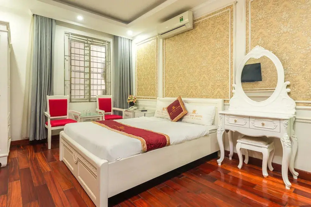 Duc Anh Hotel by OYO Rooms