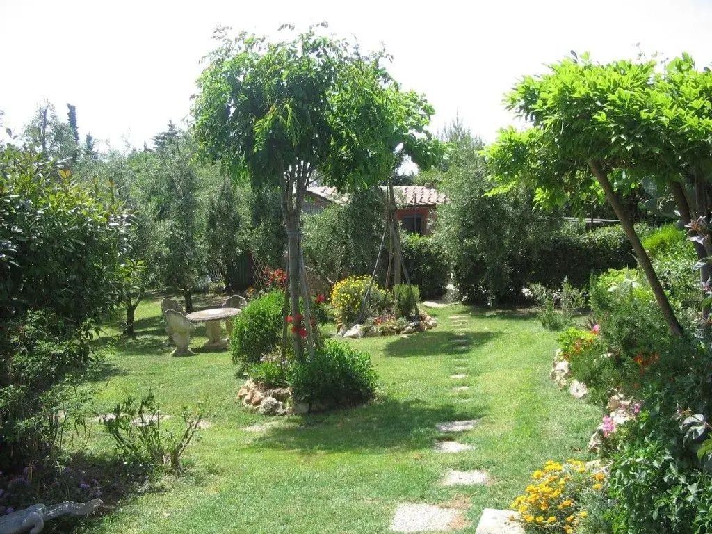 L'uliveta del Luschi Villa, piscina privata e campo da tennis, playground, wi-fi & pet friendly
