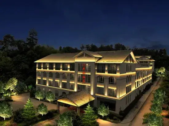 Lotus Hotel
