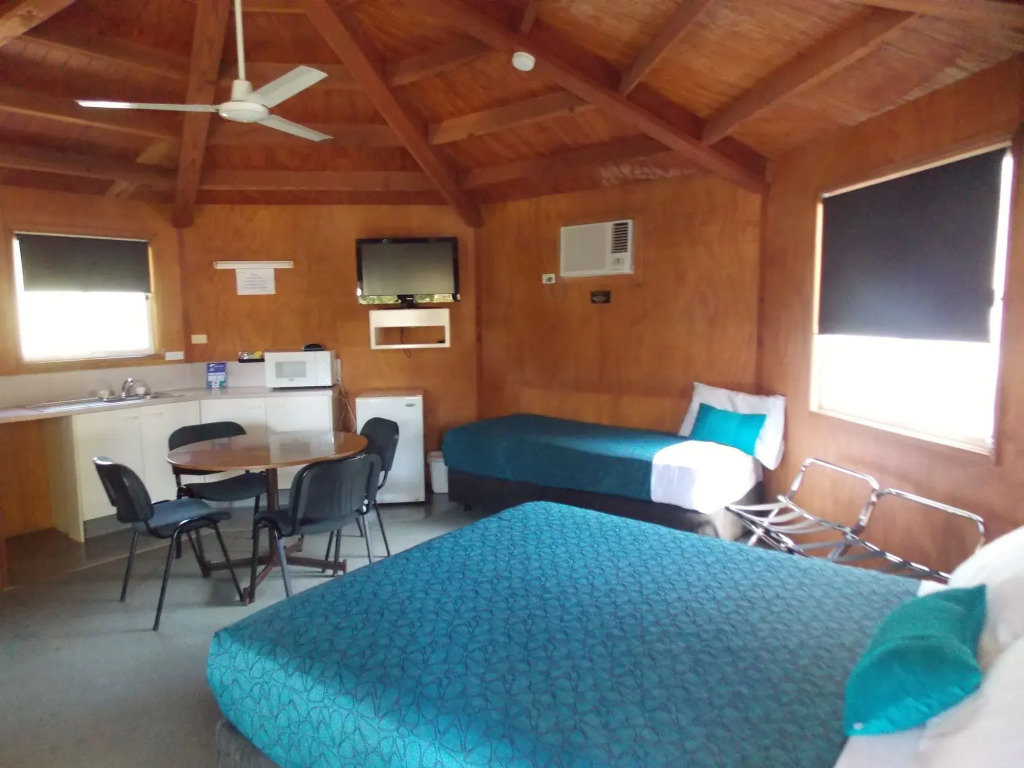 Wunpalm Motel & Cabins - Late check-in available
