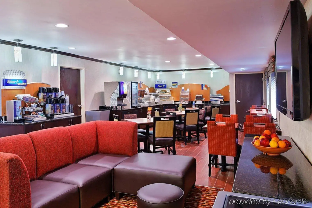 Holiday Inn Express Hotel Fort Campbell-Oak Grove by IHG