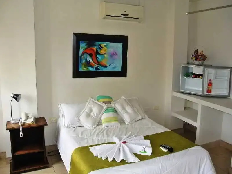 Hotel Lirio Blanco