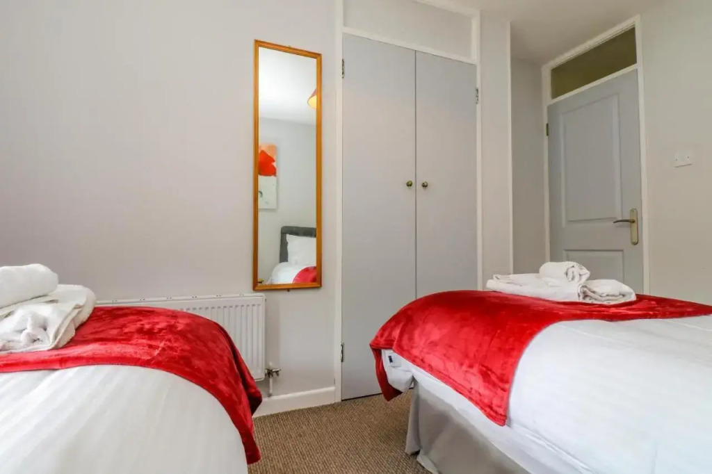 No1, Tranquil Tamar Valley home near Moors & Coasts
