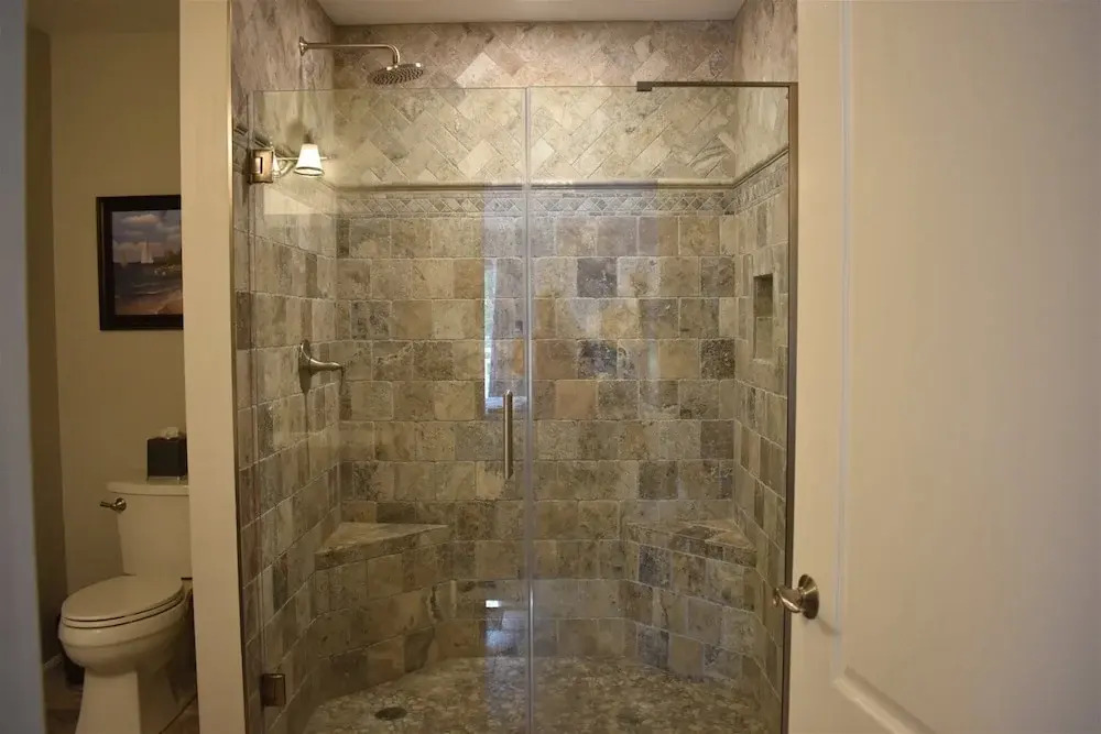 Db301 East Rochester Avenue, Unit 106