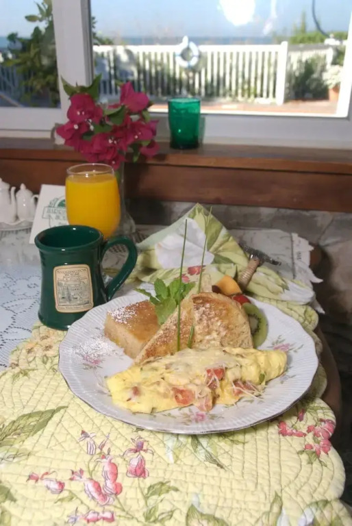 Harrington House Beachfront Bed & Breakfast