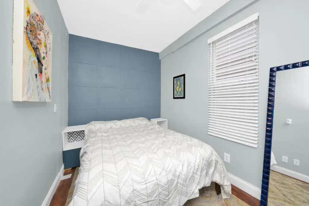 Modern 2 Bedroom in Avondale