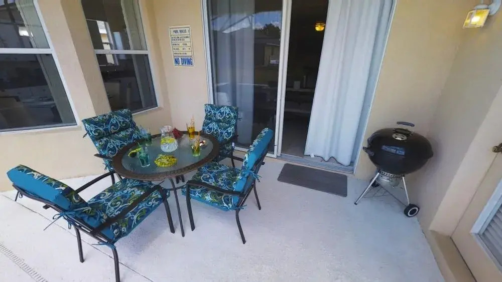ACO FAMILY - 4Bd with pool ( 1707)