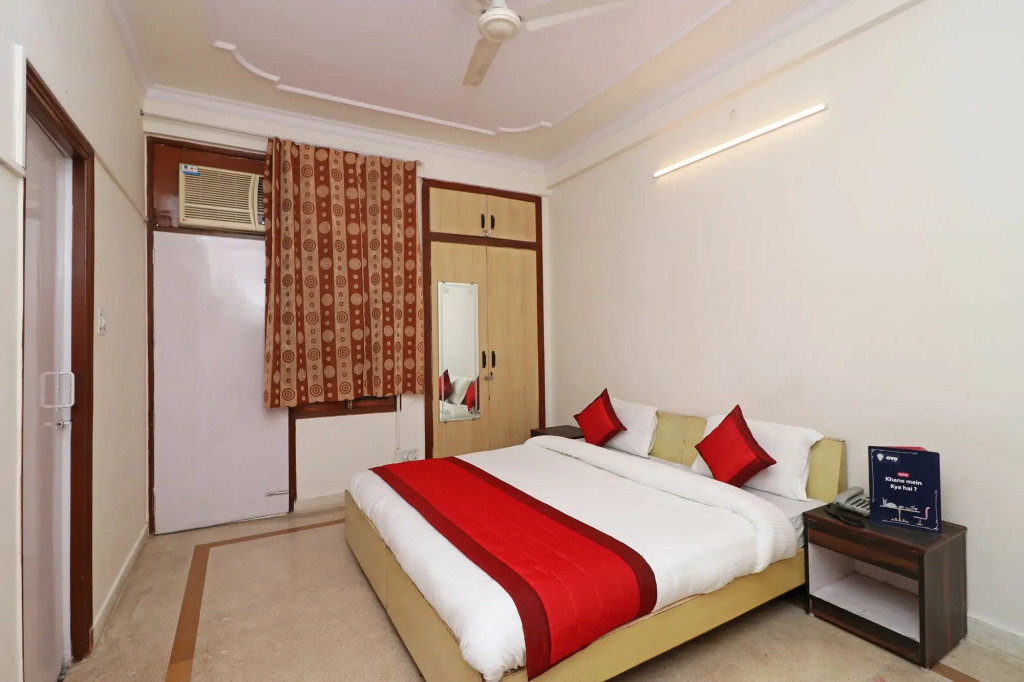 Golden Castle Lodge by OYO Rooms