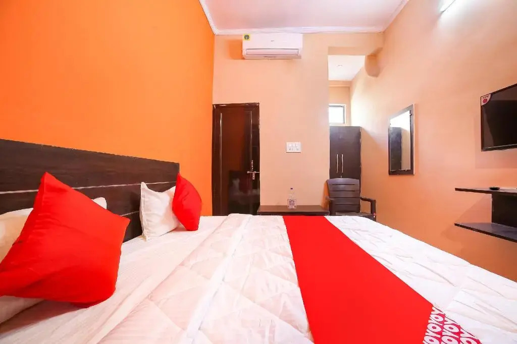 Krishna Guest House by OYO Rooms