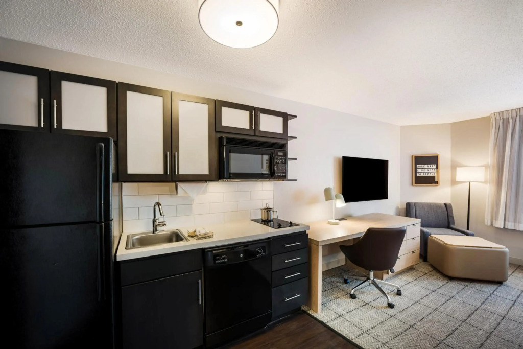 Sonesta Simply Suites Birmingham Hoover
