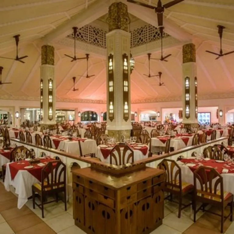 Sarova Whitesands Beach Resort Spa 4