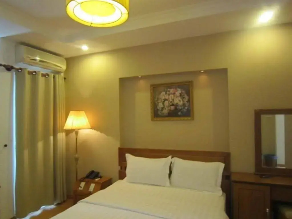 Anh Kim Hotel - Near Bui Vien Walking Street