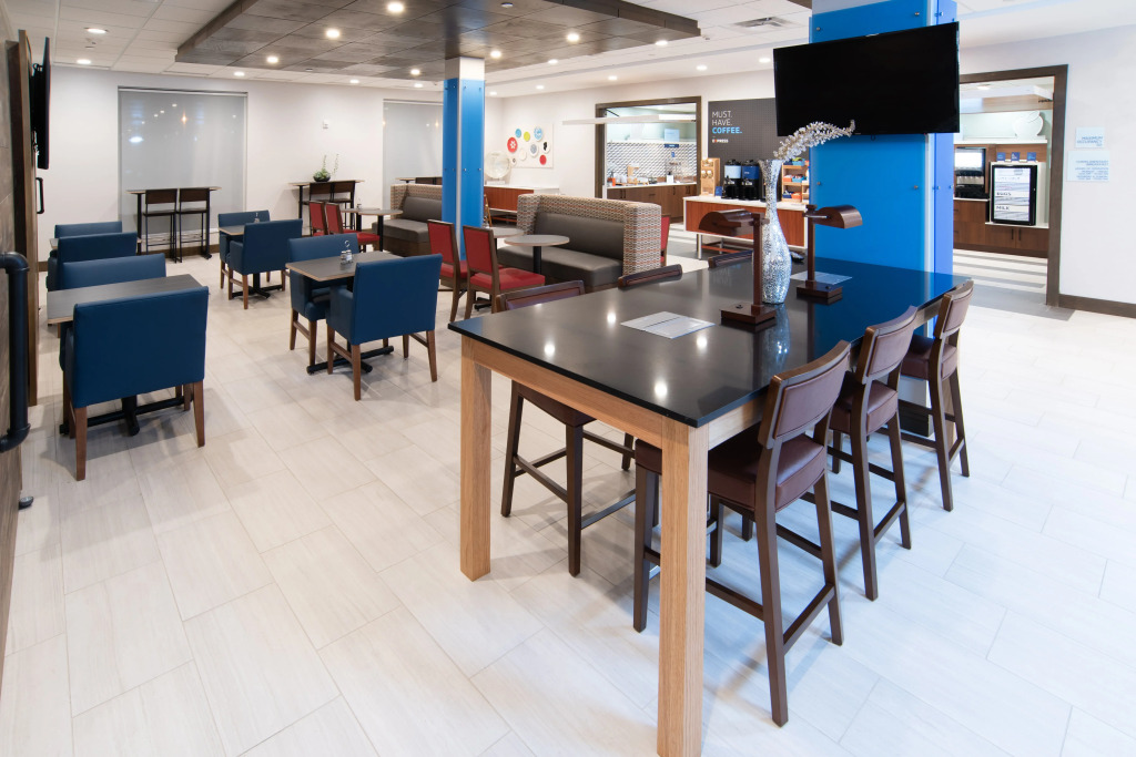 Holiday Inn Express & Suites - North Battleford by IHG