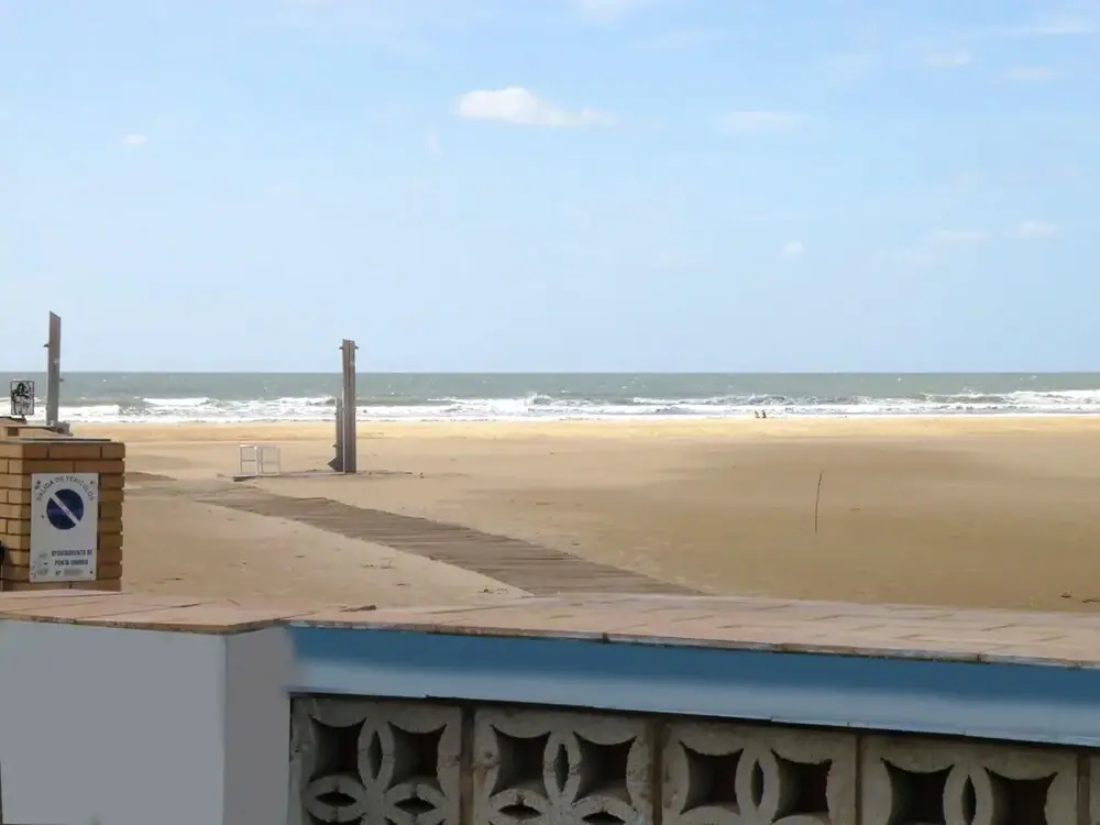House with 5 Bedrooms in Punta Umbría, with Furnished Terrace And Wifi - 4 M From the Beach